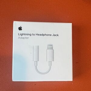 Apple Lightning to Headphone Jack Adapter - White